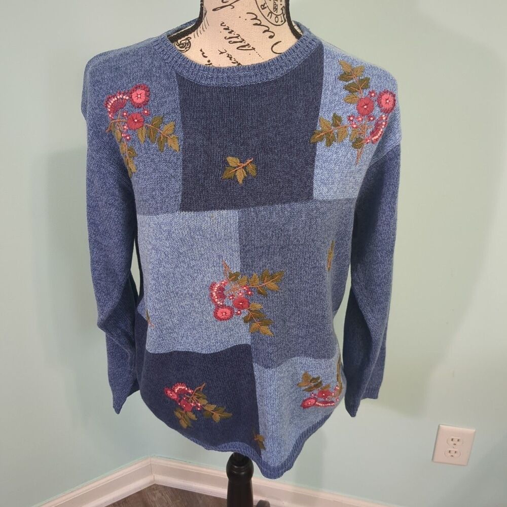 Tulchan Sweater medium Blue floral Embroidered  Vintage Cottage Core